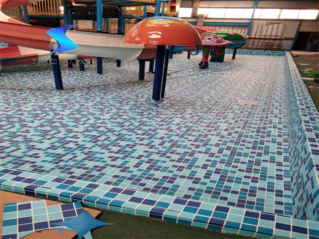 河北室內(nèi)水上樂園防水膠膜案例